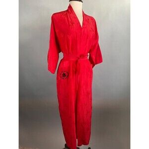 Vintage Red Silk Chinese Embroidered Robe Medium